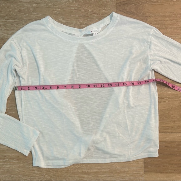 White Athleta backless T size XS - Picture 6 of 11